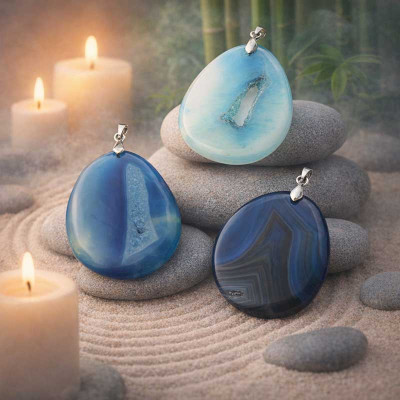 Pendentif en Agate bleu avec cristallisation - 4